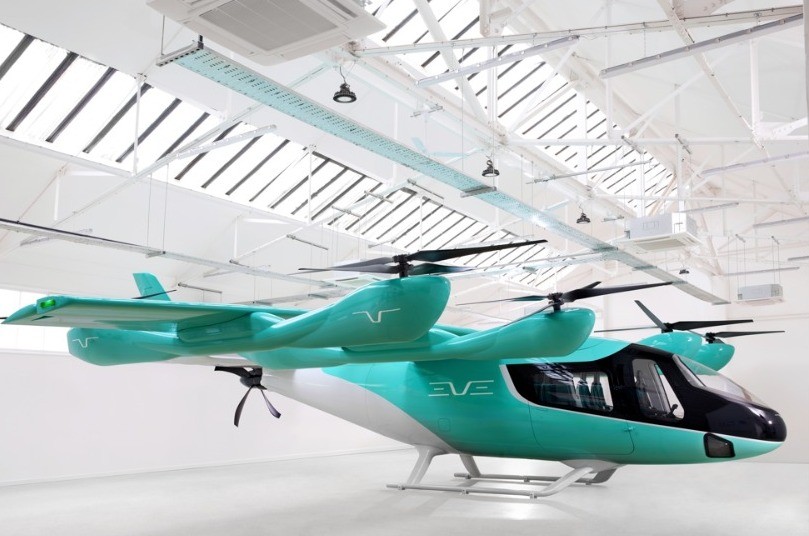 VÍDEO: Embraer apresenta novo modelo em escala real do carro voador