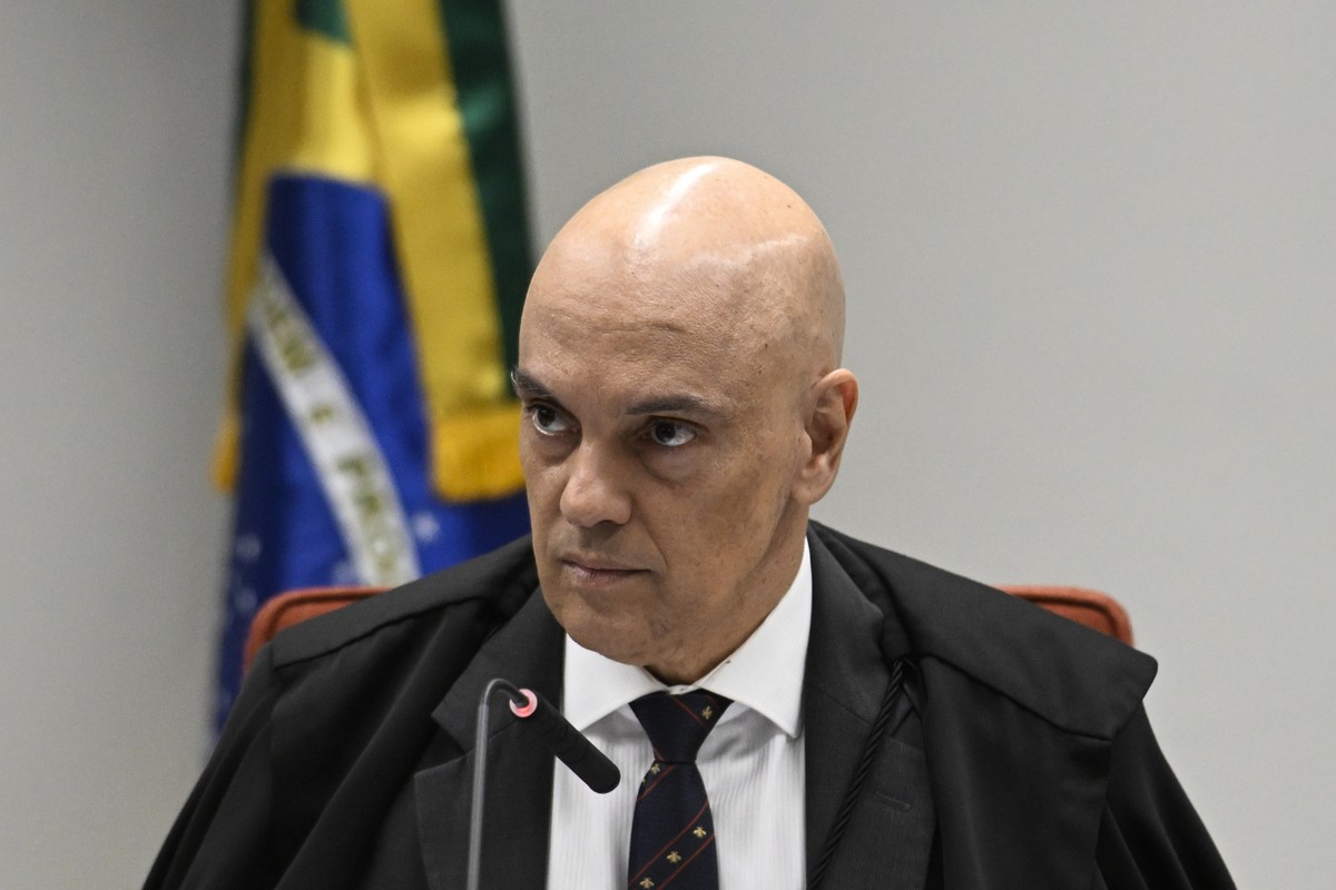 Moraes determina que conteúdo com acusações de ex-mulher de Lira seja tirado do ar