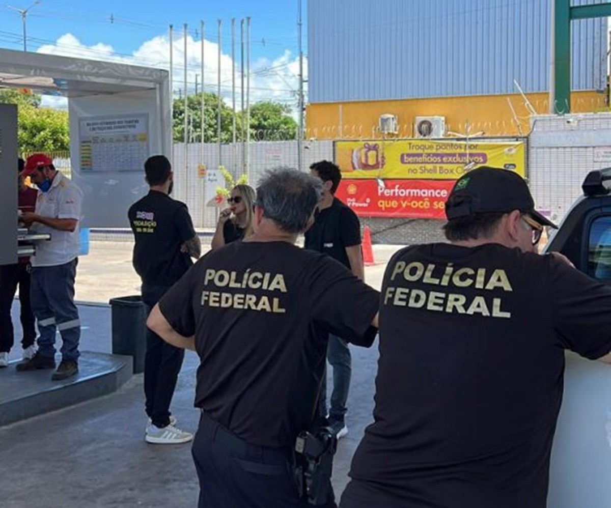 Posto de combustíveis é autuado por expor produtos vencidos para vender durante operação em João Pessoa  