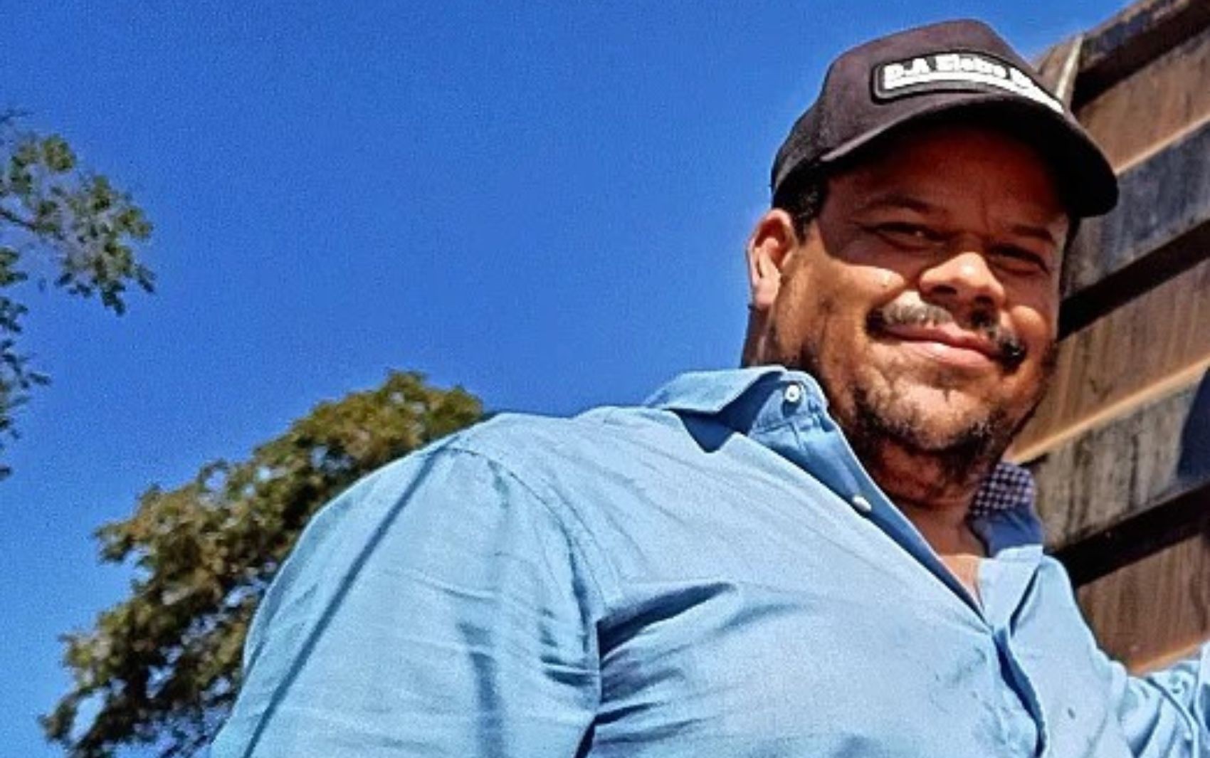 Corretor de grãos morre após caminhonete capotar na GO-210