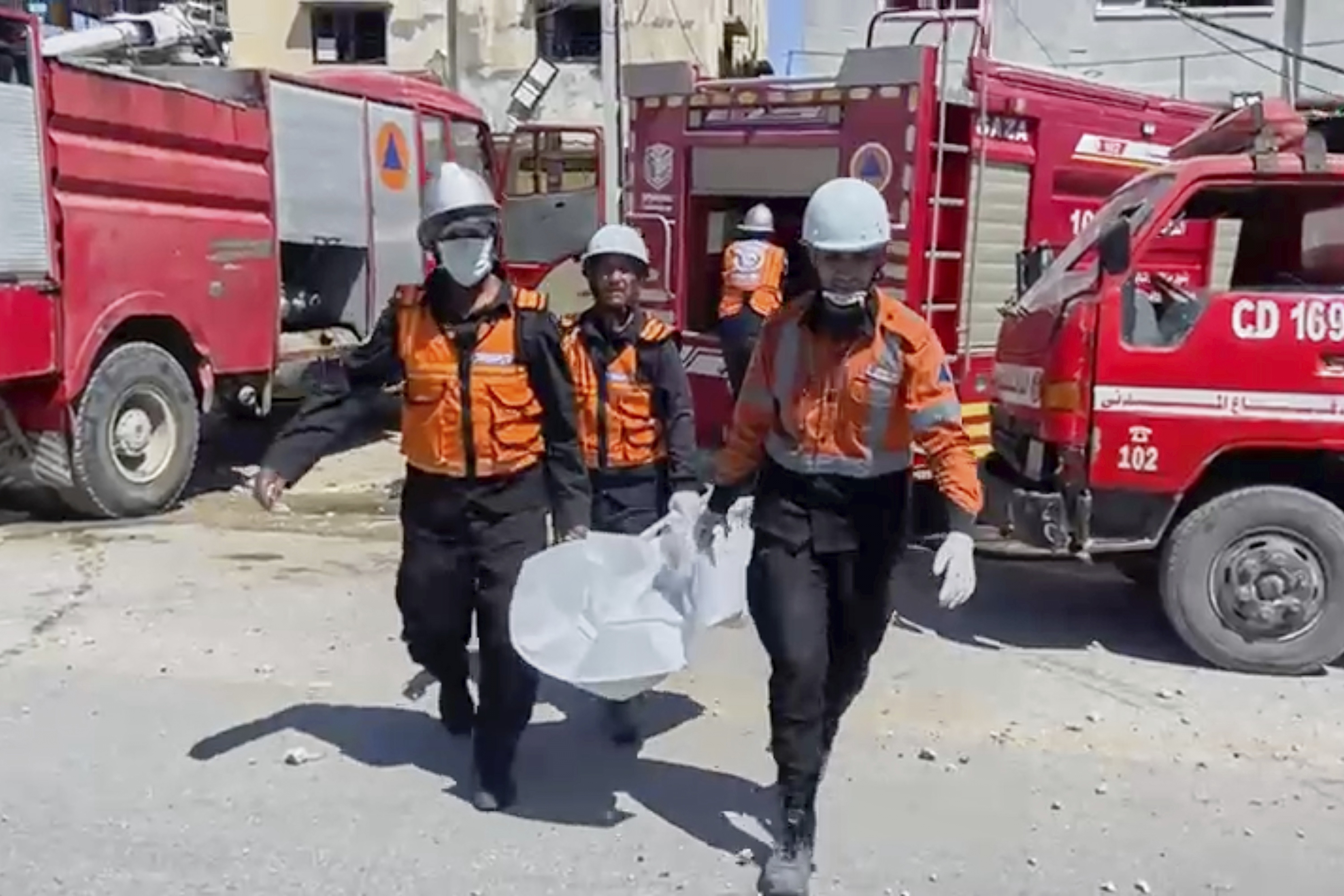 Ataque israelense mata 9 filhos de casal de médicos em Gaza