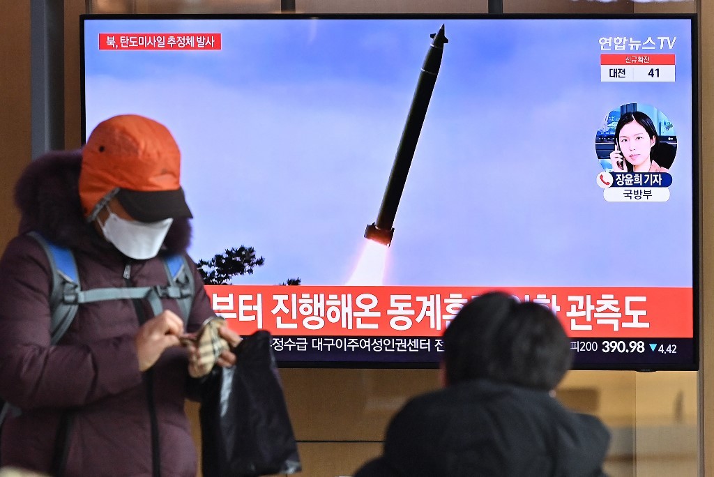 Coreia do Norte lança 2 mísseis em intervalo de três horas; EUA descartam ameaça imediata