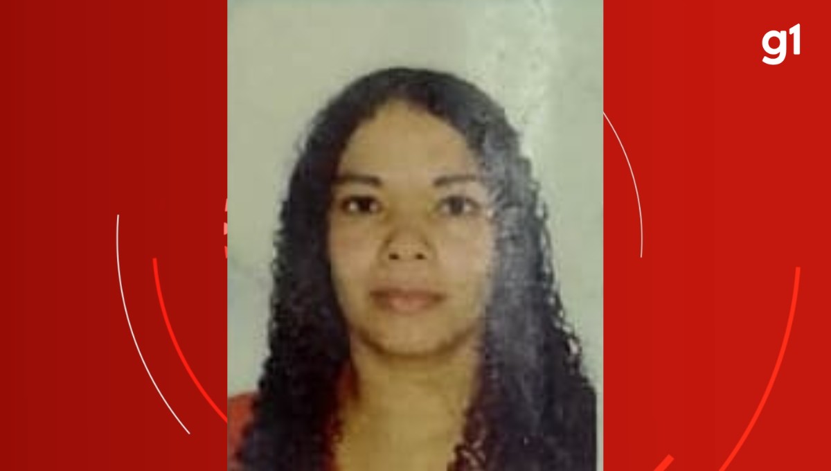 Mulher morre após moto bater em carreta na BR-116, em Teófilo Otoni