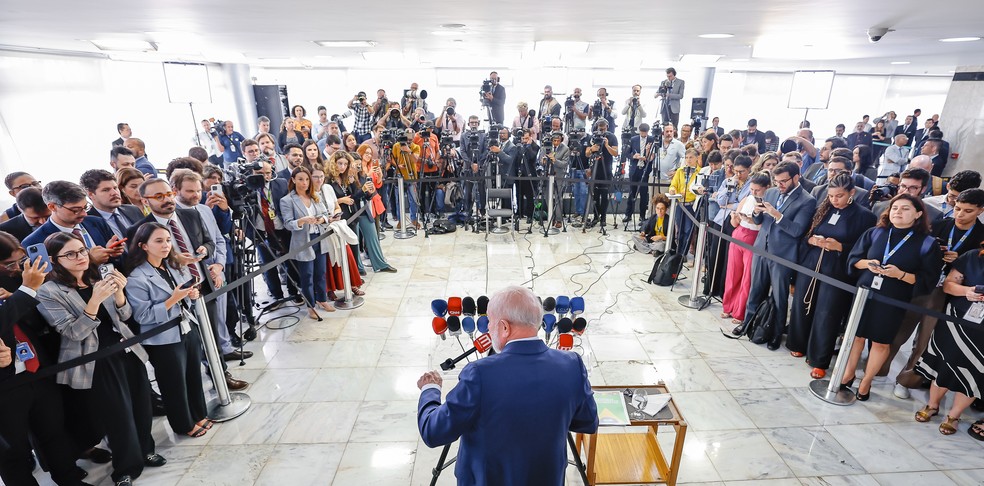 Lula durante entrevista no Planalto — Foto: Ricardo Stuckert / Presidência da República