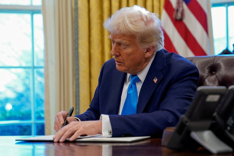 Trump assina decreto na Casa Branca — Foto: Reuters/Elizabeth Frantz/File Photo