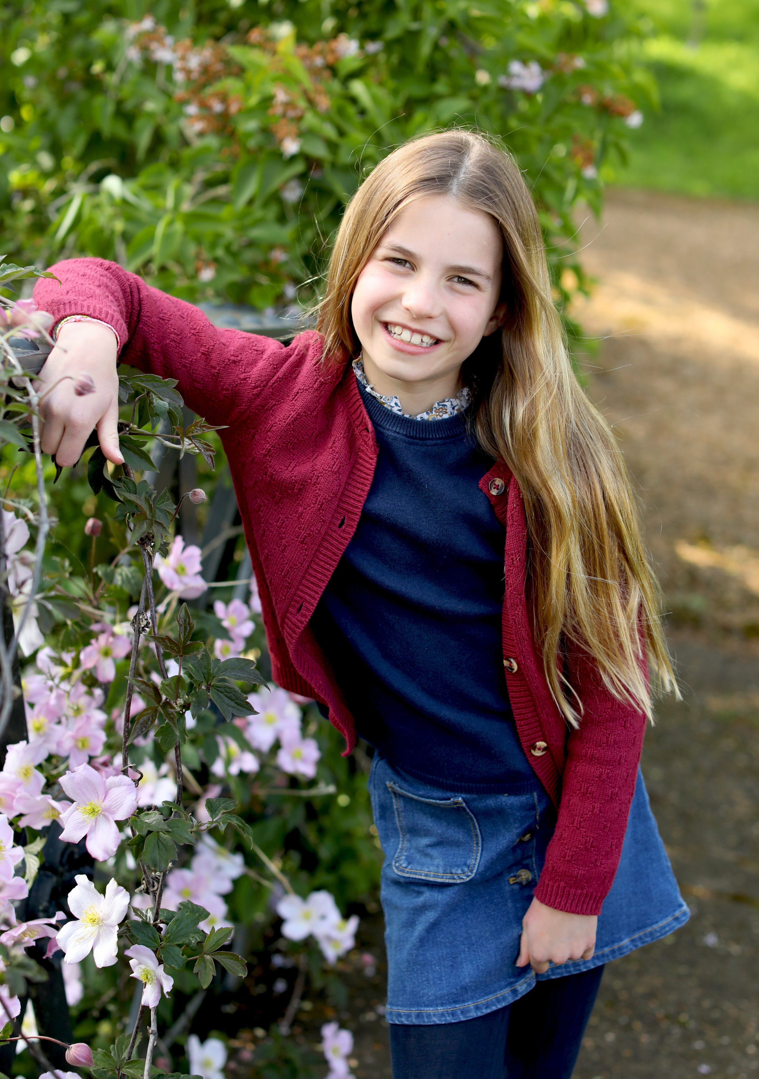 Princesa Kate posta foto de Charlotte para celebrar aniversário de 9 anos de sua filha