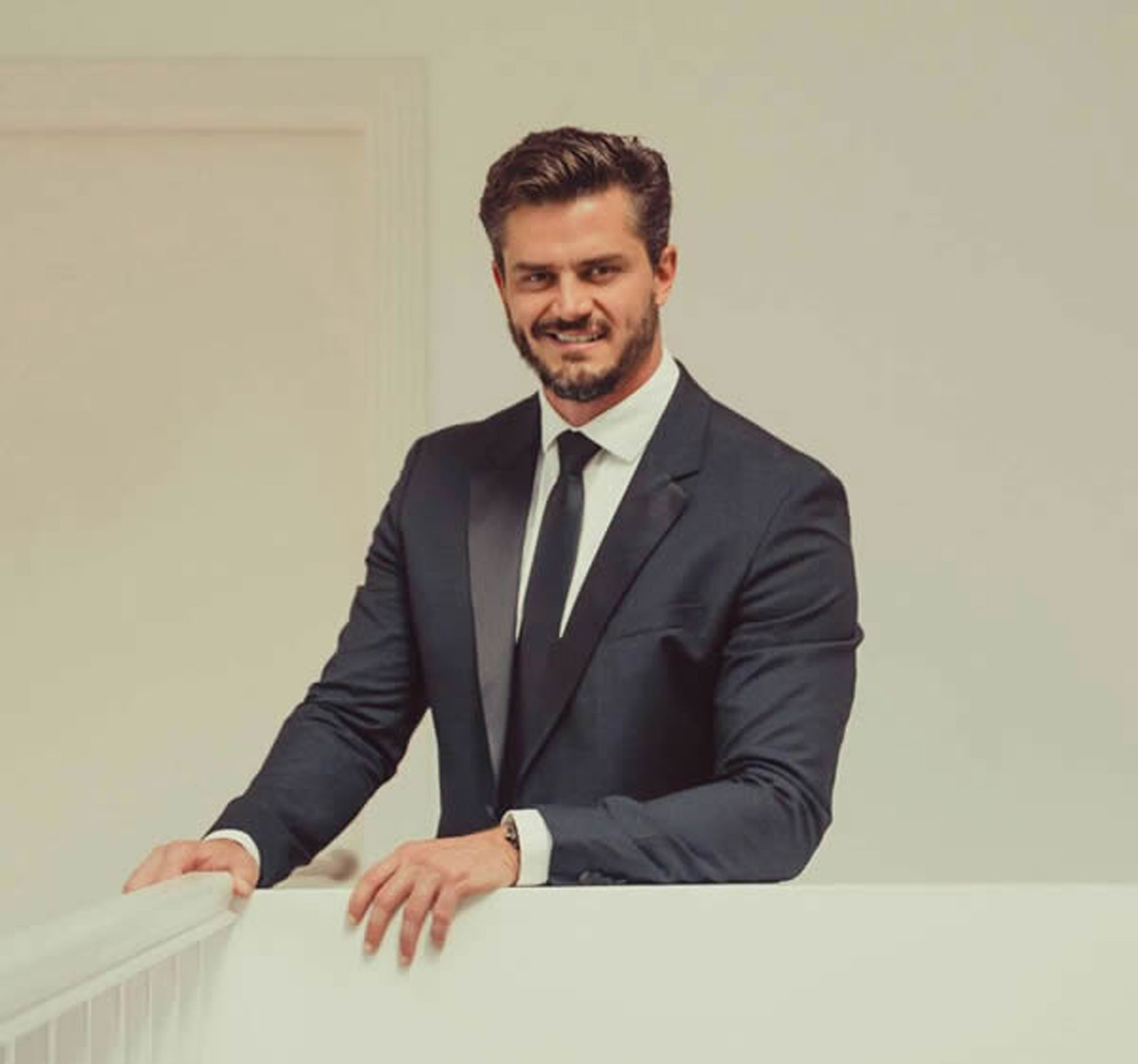 Clínica do ex-BBB Marcos Harter é denunciada por lesão corporal e fraude após cirurgia plástica em MT 