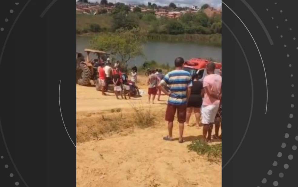 Homem morreu após ser atropelado por trator desgovernado na Bahia — Foto: Reprodução/Redes Sociais