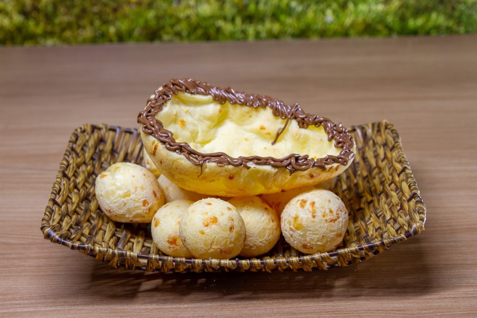 Ovo de Pscoa de po de queijo  Foto: Israel Crispim