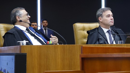 Dino pede investigação sobre elo entre Master e instituto ligado a Mendonça