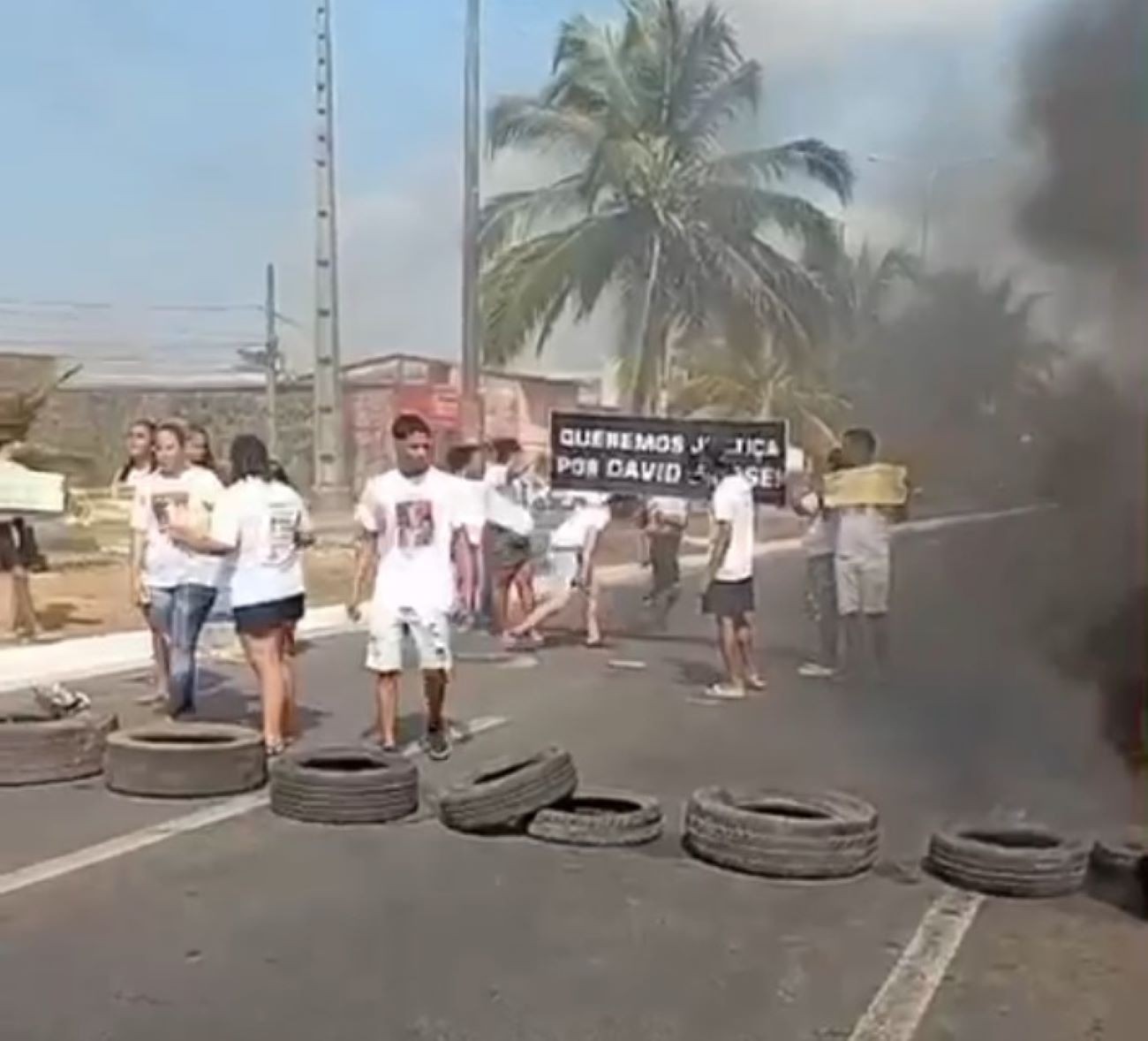 Familiares de primos atropelados no Dia de São Cosme e Damião protestam em São Luís