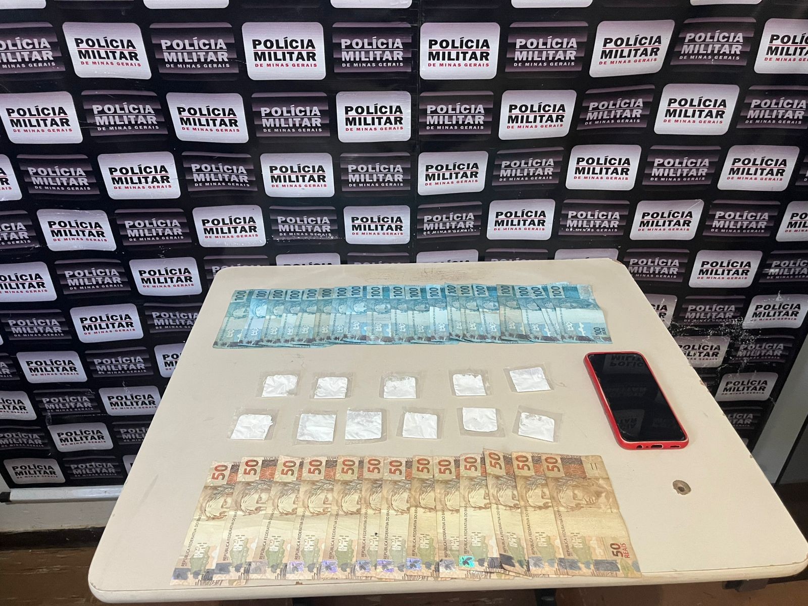 Suspeito de fazer delivery de drogas é preso em flagrante após denúncia