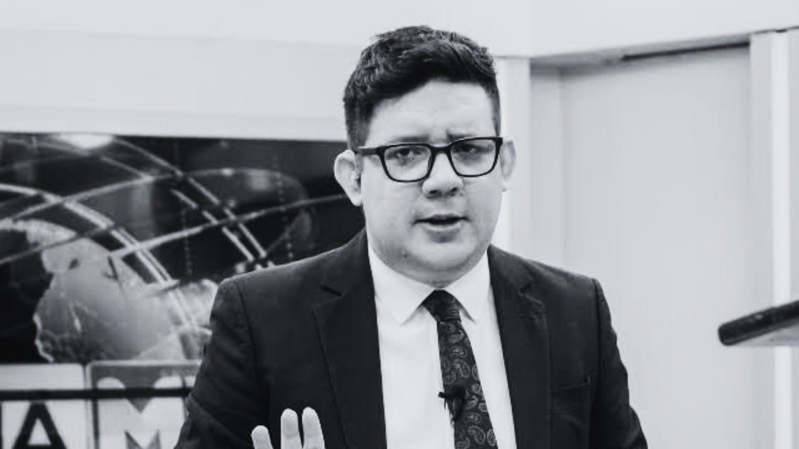 Morre o jornalista Erlan Bastos, aos 32 anos