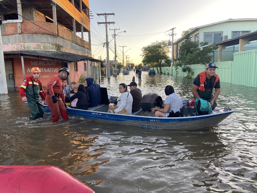 Eldorado do Sul registra transtornos por causa da enchente — Foto: Eduardo Paganella/RBS TV