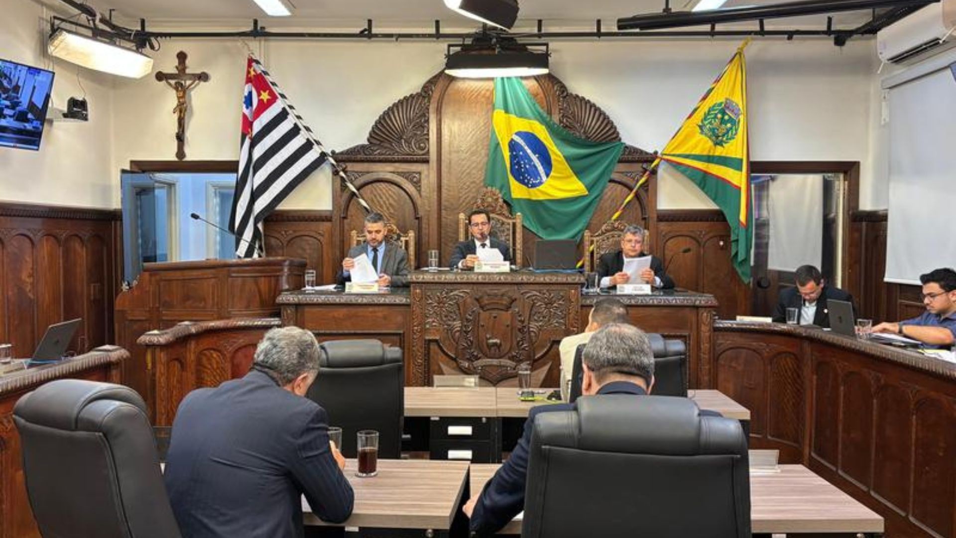 Por 12 votos a oito, vereadores aprovam arquivamento da CEI que investigava supostos desvios de doações do Fundo Social de Bauru