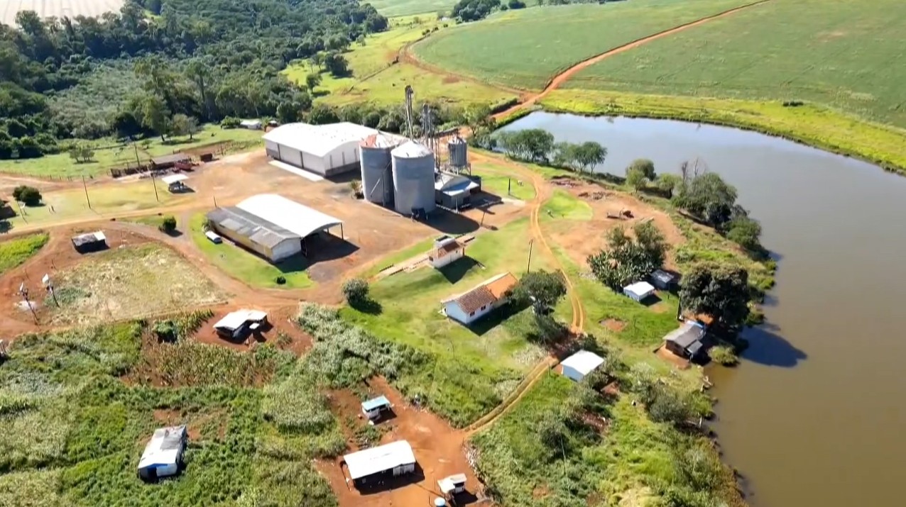 Indígenas e funcionários de fazenda do Paraná entram em conflito por imóvel de granja transformado em escola, diz PF