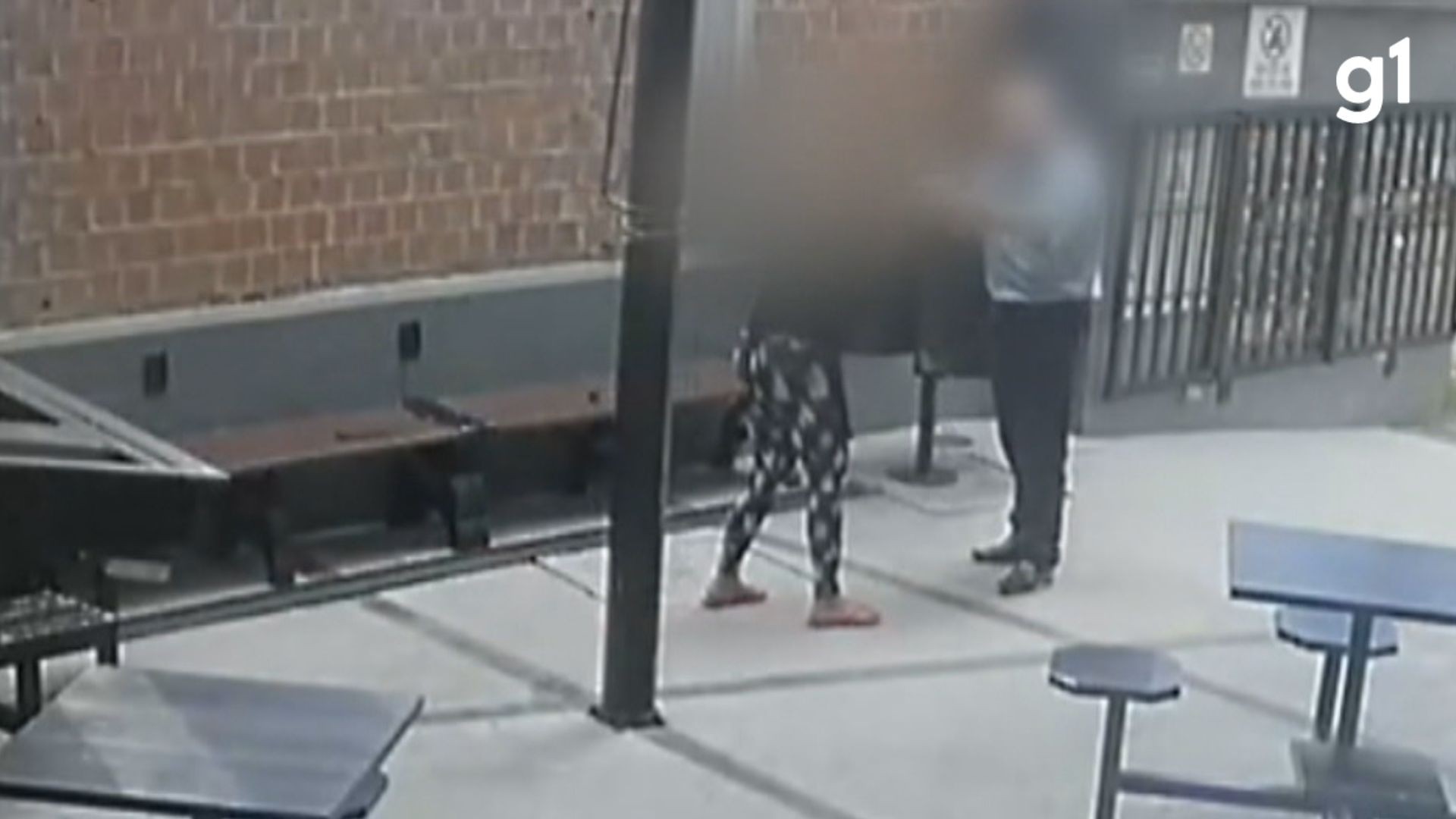 VÍDEO: Inquilino agride mulher com socos e puxões de cabelo durante discussão por conta de luz atrasada no RS