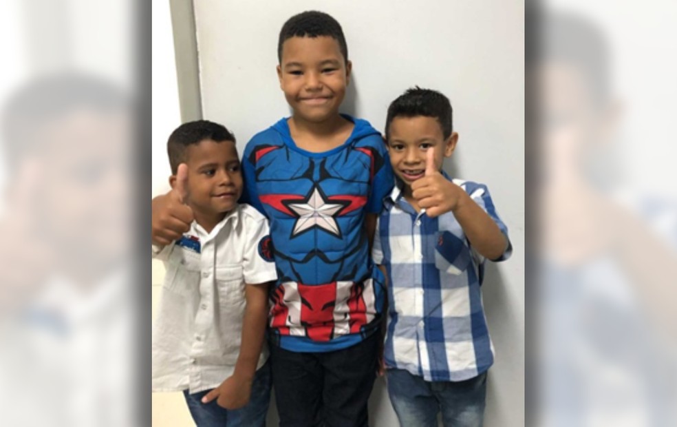 Késia recebeu a primeira foto trio de irmãos de Campo Grande (MS) por e-mail — Foto: Arquivo pessoal