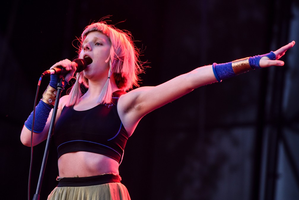 Aurora: conheça a cantora norueguesa que vem ao Lollapalooza e