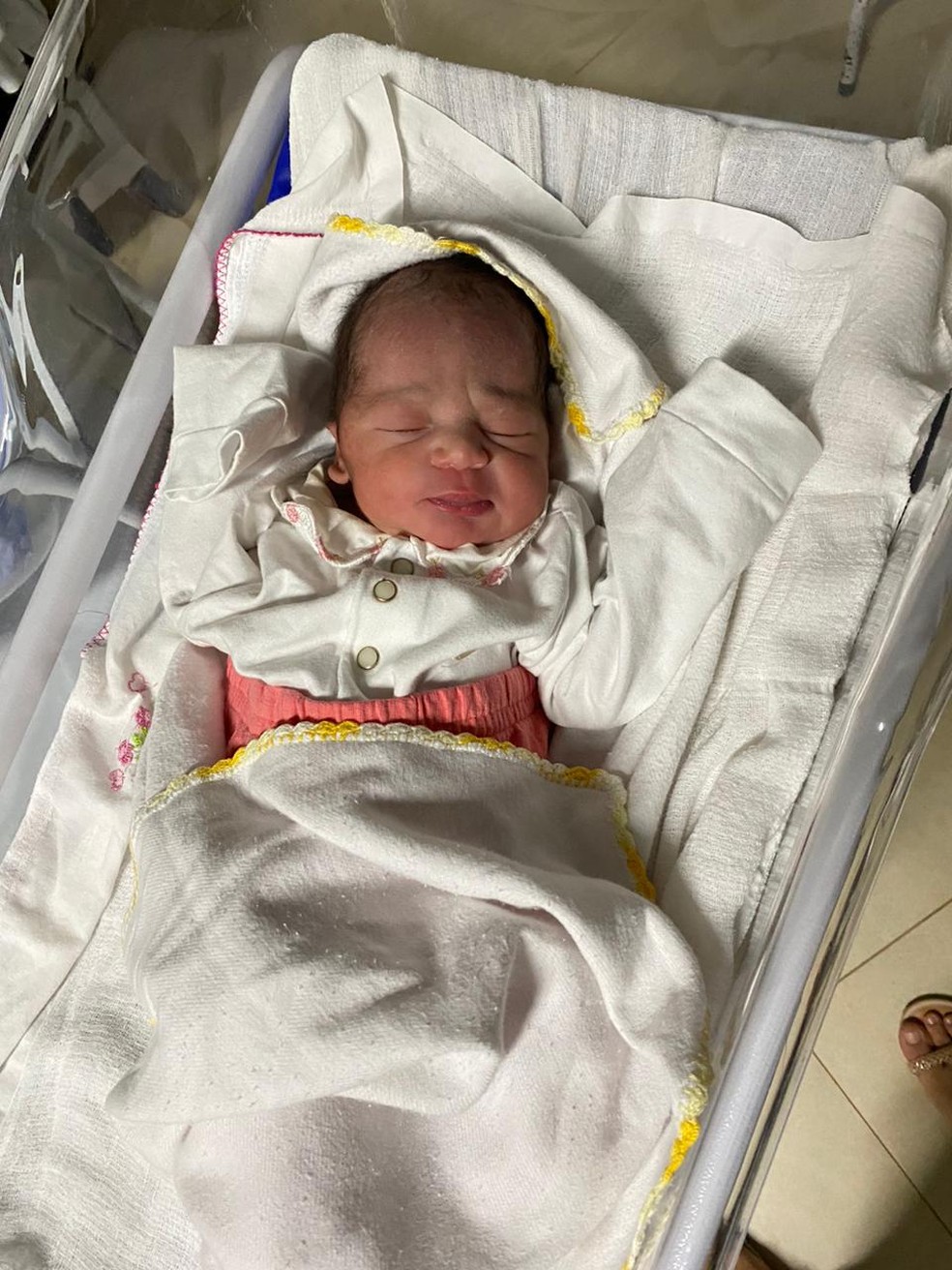 Leida Andaluz Rojas Pena é filha de venezuelanos e foi a primeira bebê do ano em Jaru — Foto: Prefeitura de Jaru/Divulgação