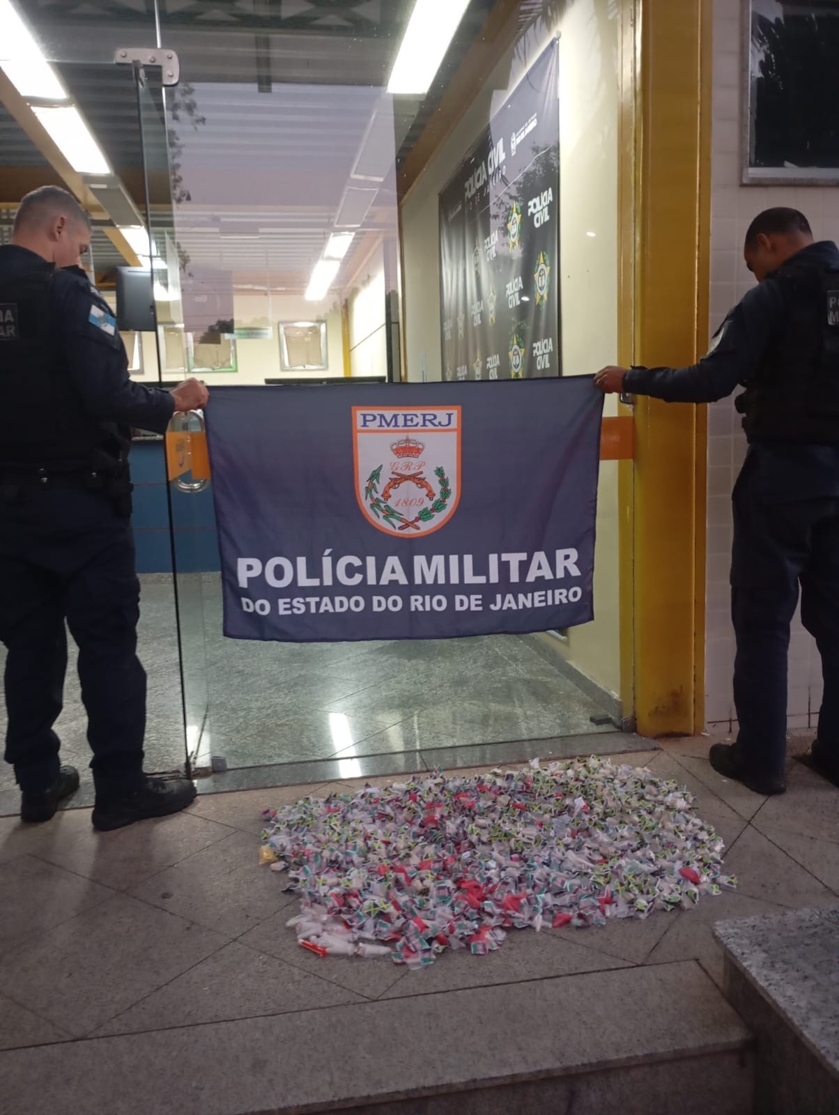 Mais de mil cápsulas de cocaína são apreendidas em Porto Real