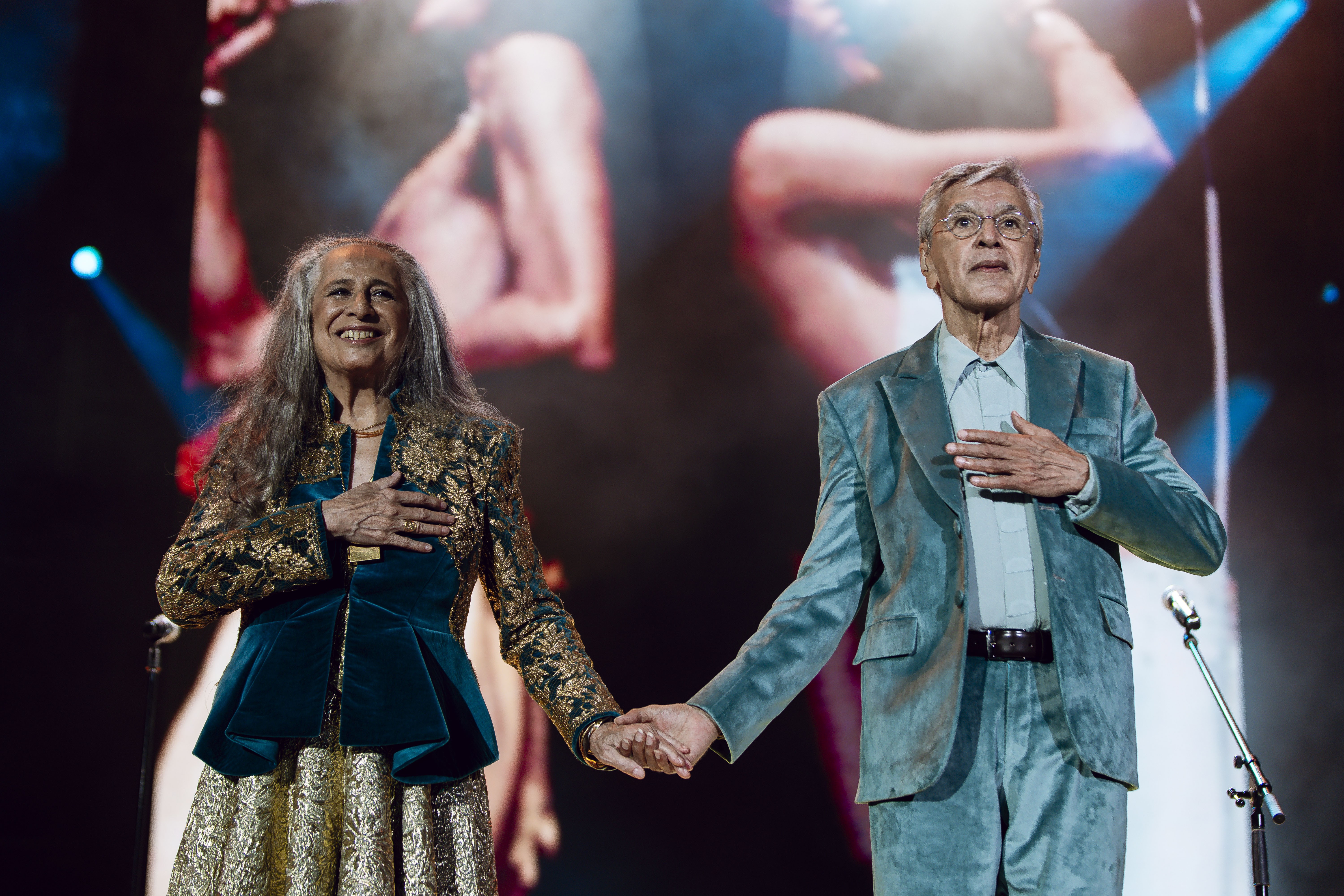 Caetano Veloso comenta 'reação fria' do público a louvor em turnê e fala sobre novas músicas