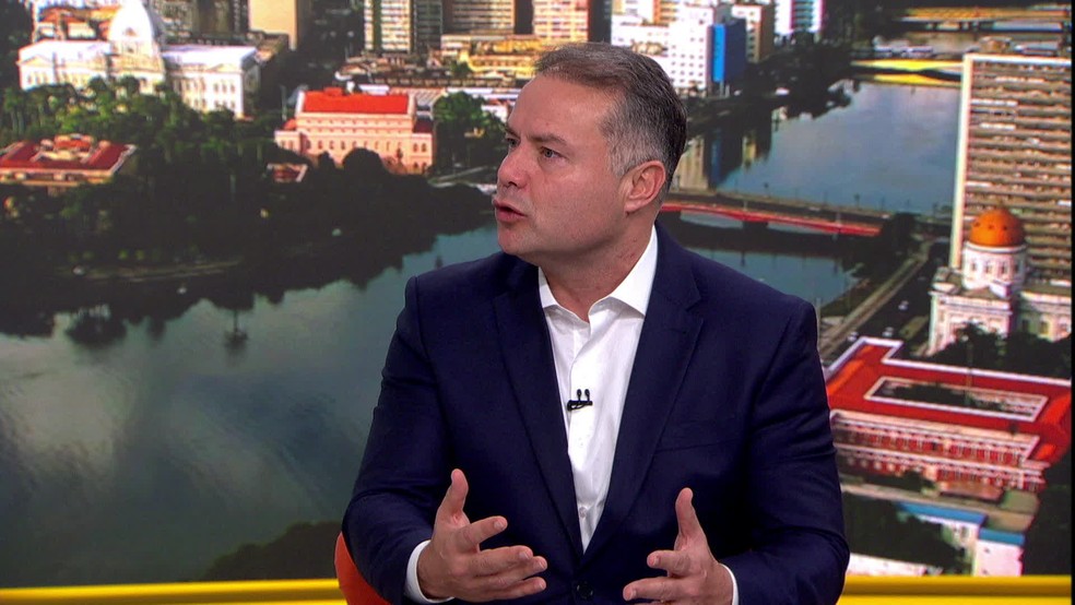 Ministro dos Transportes, Renan Filho, em entrevista ao Bom Dia Pernambuco — Foto: Reprodução/TV Globo