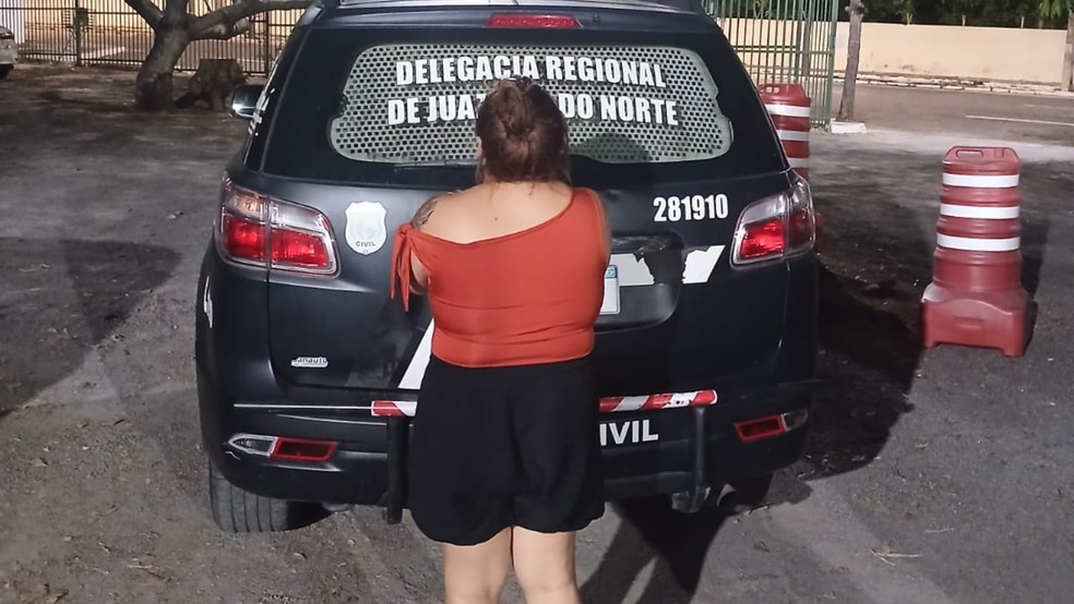 Mulher de 28 anos é presa em Juazeiro do Norte por suspeita de extorquir dinheiro de empresário de Aurora. — Foto: Reprodução
