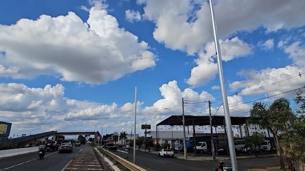 Após retirada dos antigos, novos radares começam a ser instalados em 23 trechos das BR-050 e BR-365, em Uberlândia; confira os locais