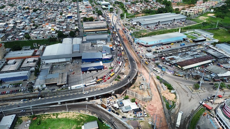 Duas pistas do Viaduto Rei Pelé são liberadas, mas entrega total do complexo é adiada pela 4ª vez