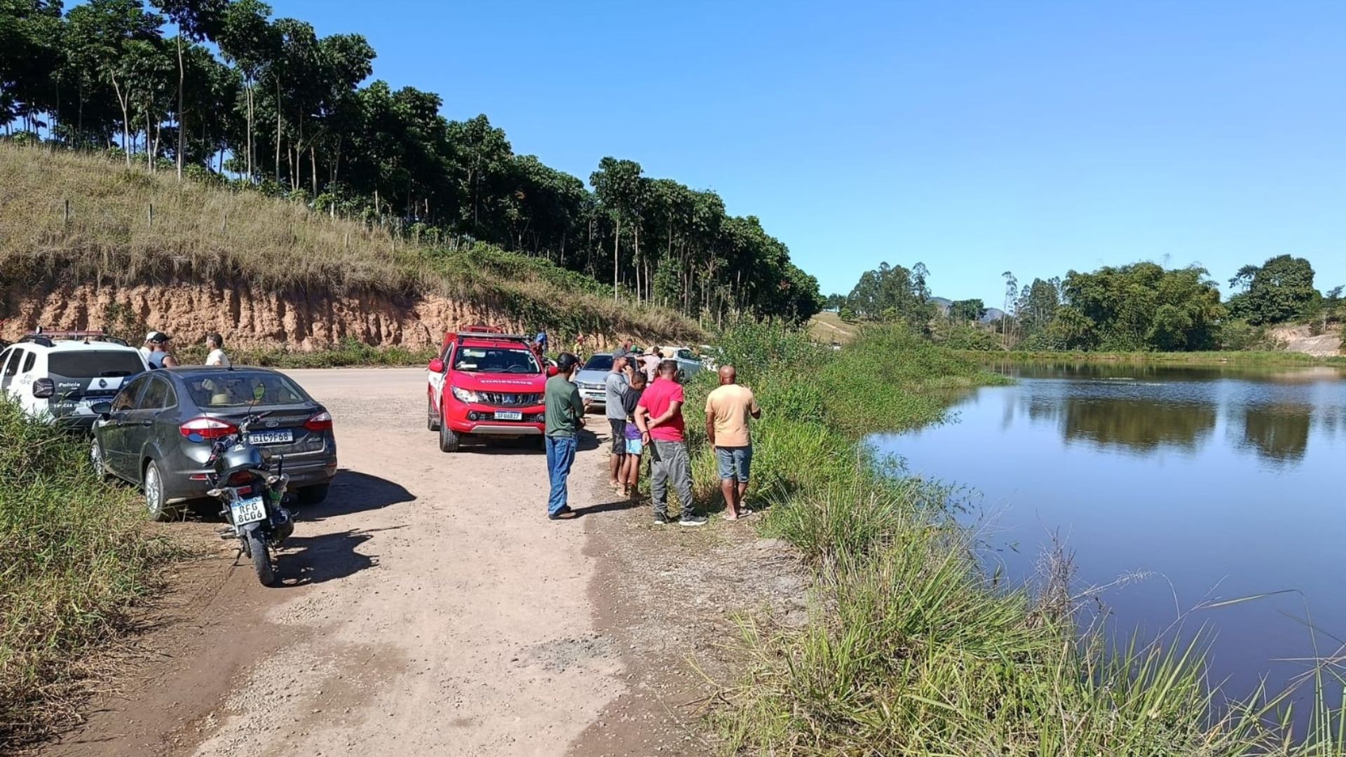Motorista morre afogado após carro cair em represa com mais duas mulheres em Pinheiros