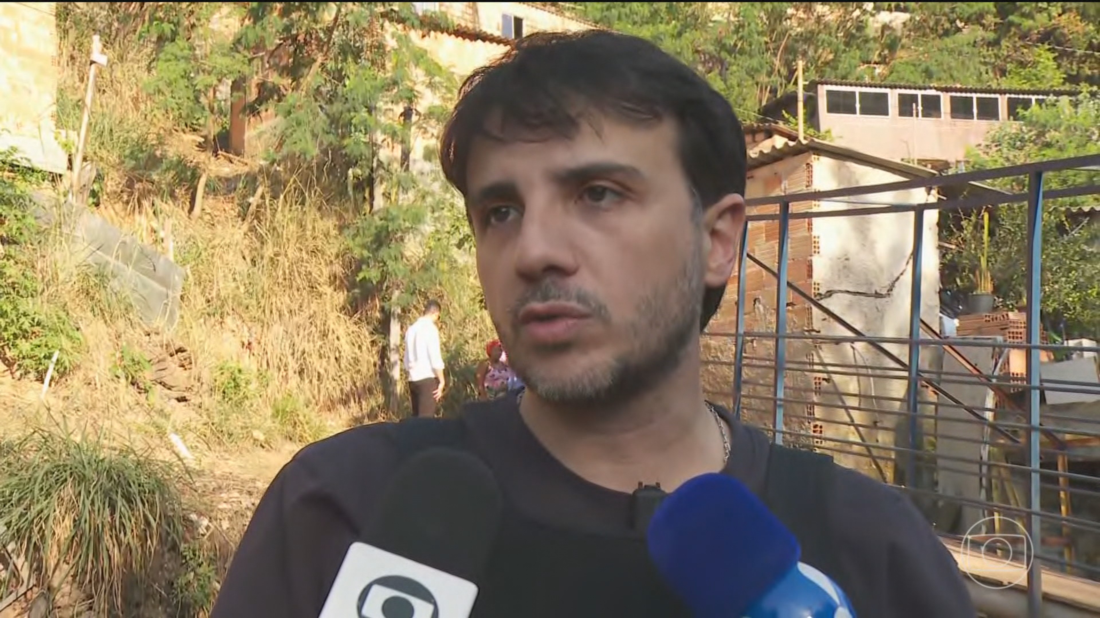 Renan Santos, candidato à Presidência pelo Missão, faz campanha em Minas Gerais