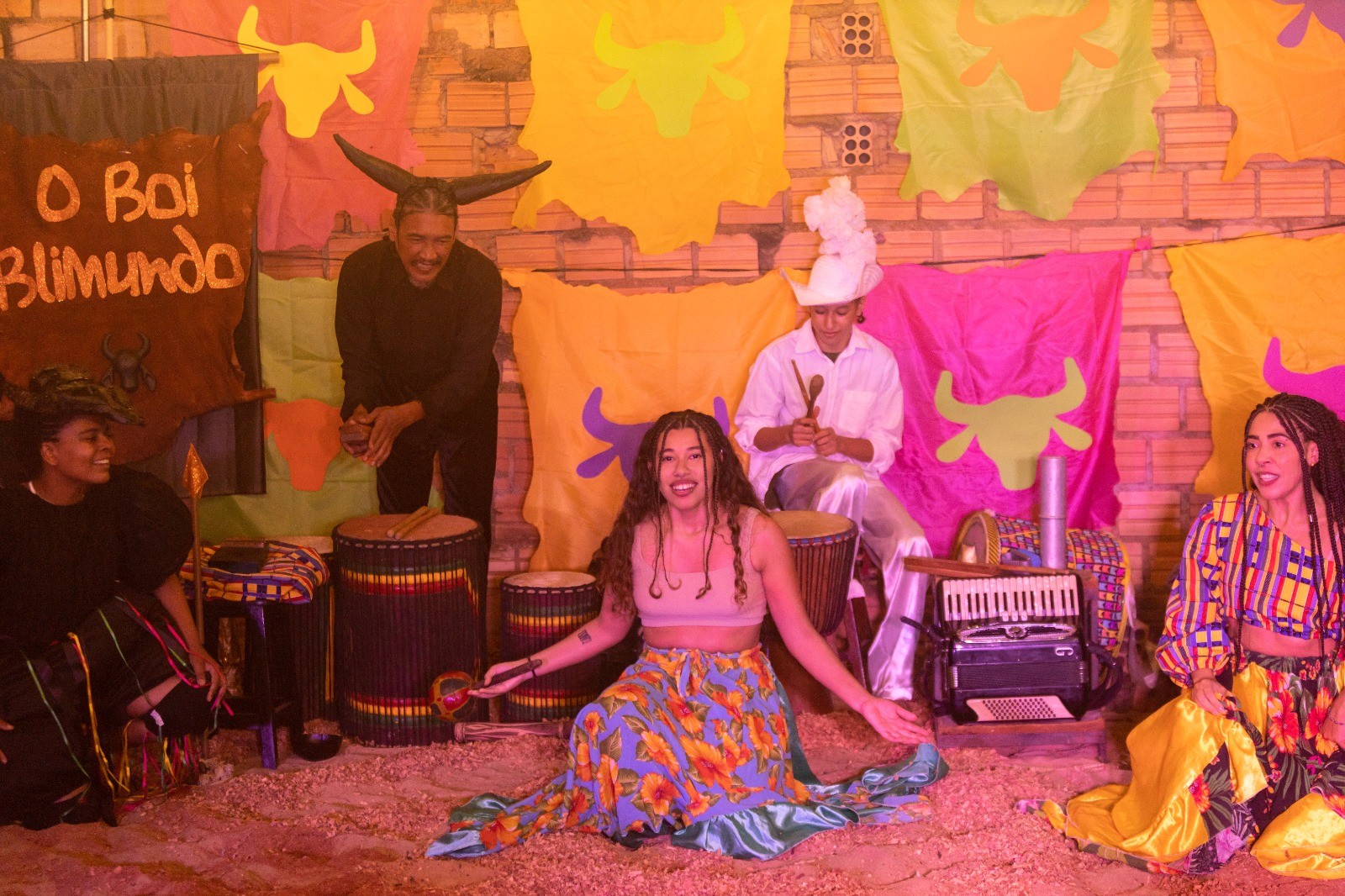 Exposição 'Travessia' resgata memórias do teatro e da produção cultural em Boa Vista
