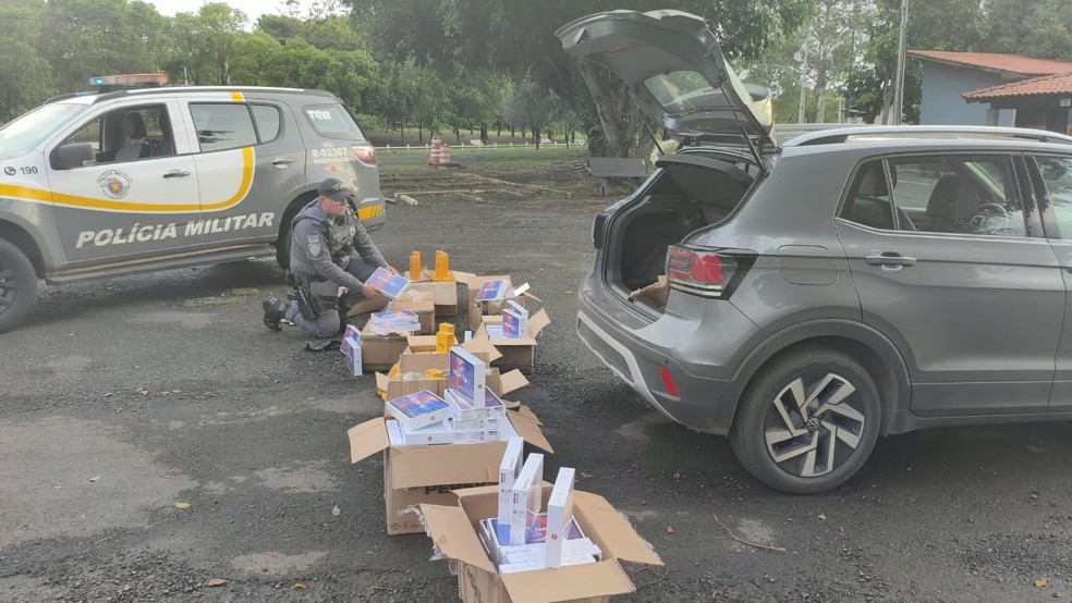 1 de 2
Pol&iacute;cia Rodovi&aacute;ria apreende 235 celulares e 111 tabletes em Assis (SP) &mdash; Foto: Pol&iacute;cia Militar Rodovi&aacute;ria/Divulga&ccedil;&atilde;o