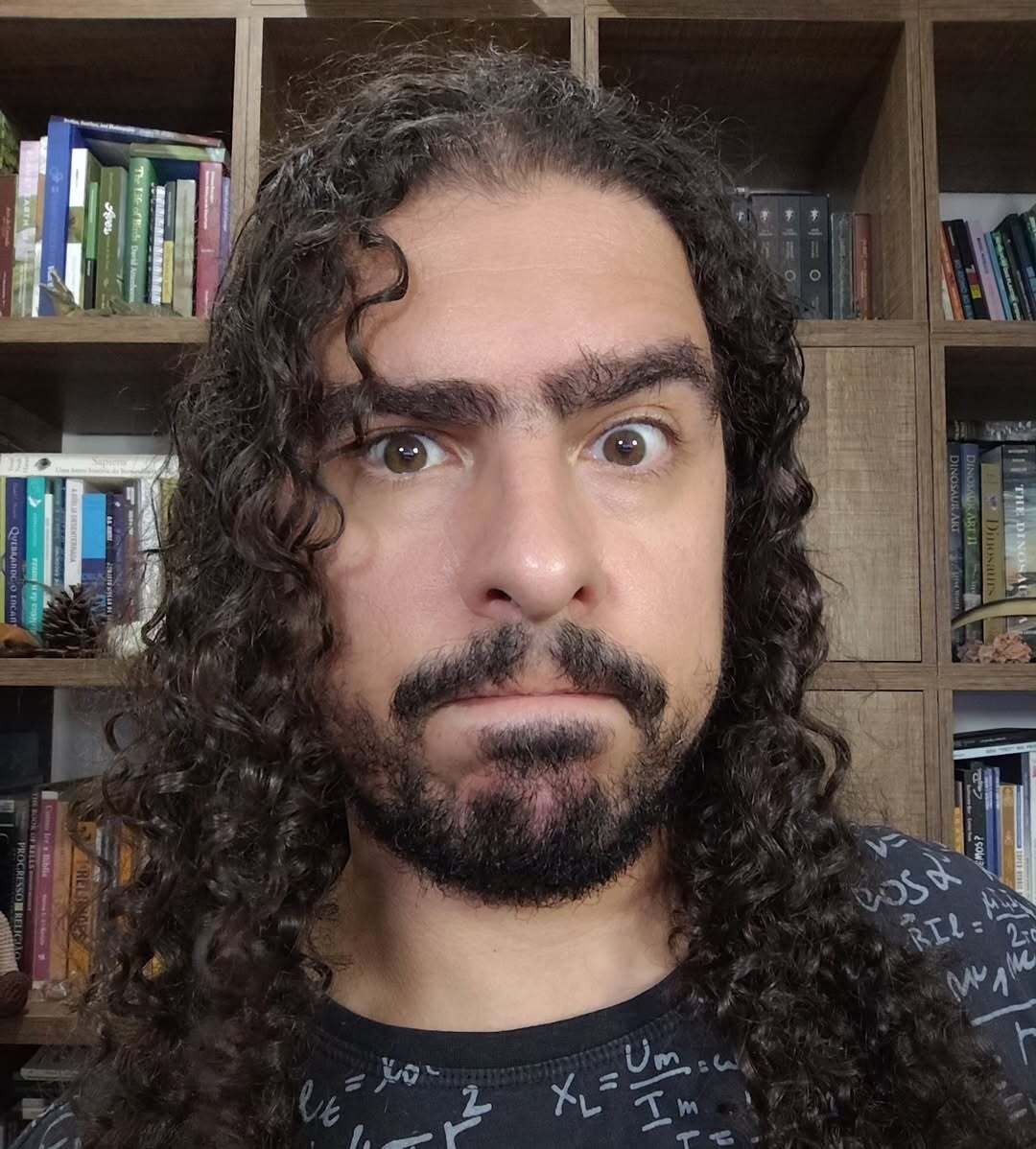 Quem é Pirulla, youtuber e biólogo que teve AVC e está internado em UTI em SP