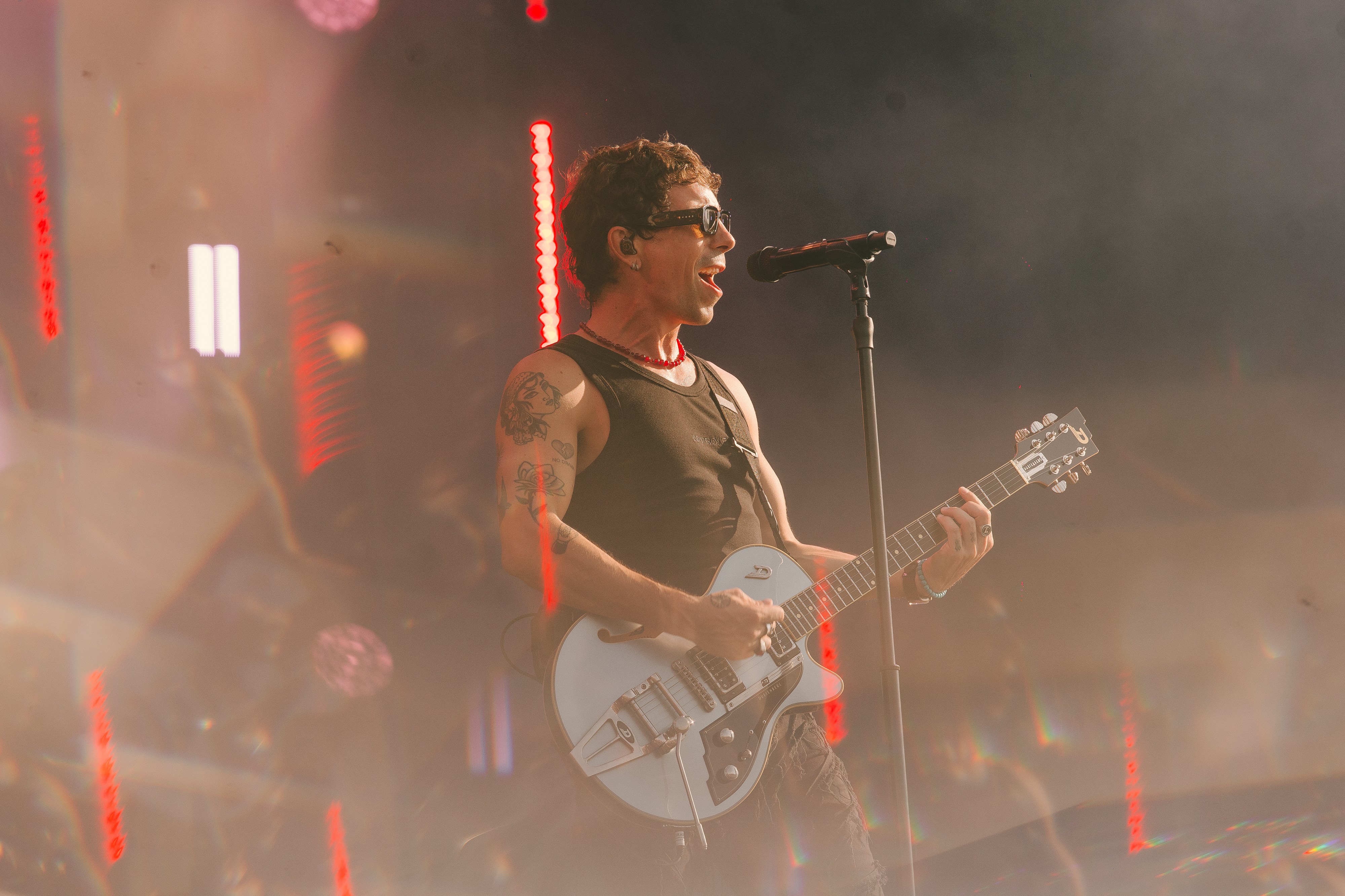 Di Ferrero brilha no Rock in Rio em show que mistura nostalgia do NX Zero e músicas da carreira solo