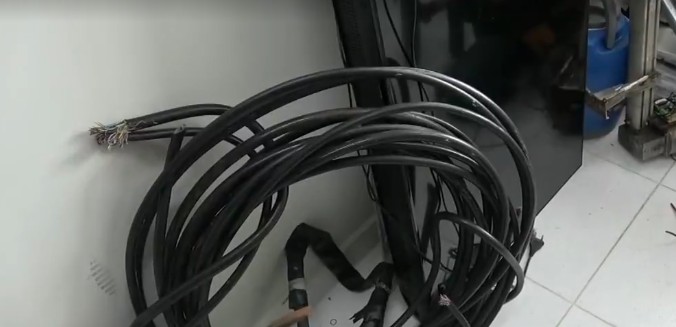Polícia prende em flagrante homem  suspeito de tentar usar uma tonelada de fios de cobre roubados para comprar drogas no Paraná