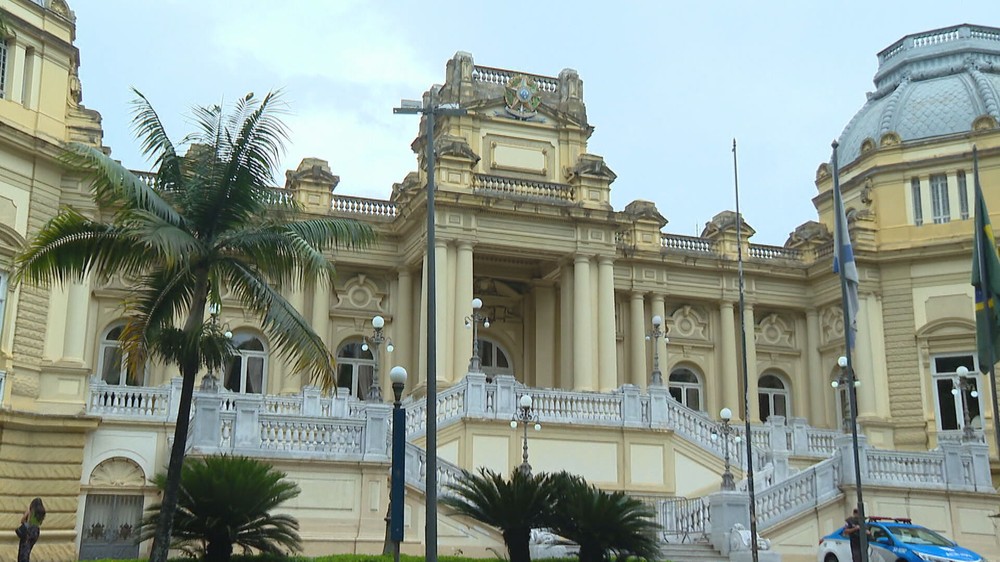 Candidatos ao Governo do Rio de Janeiro realizam atos de campanha neste sábado em diversas regiões