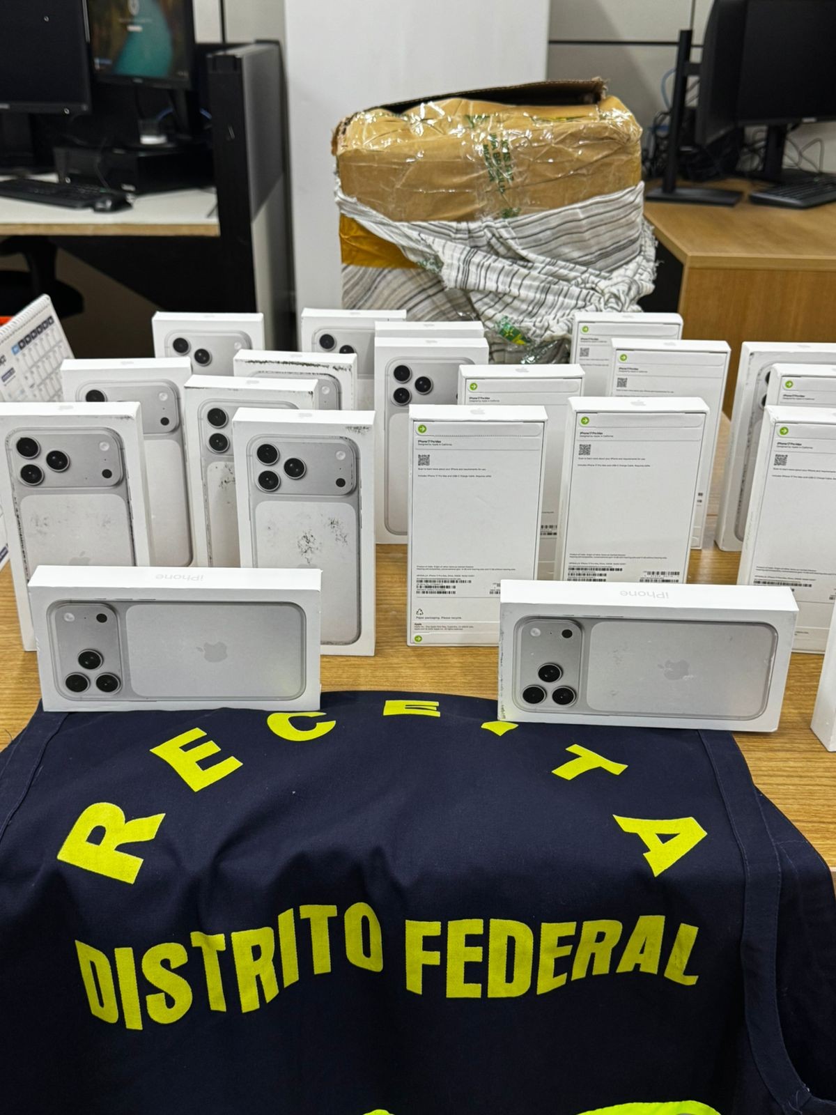 Iphones, cervejas e grãos: equipes apreende mais de R$ 3,2 m