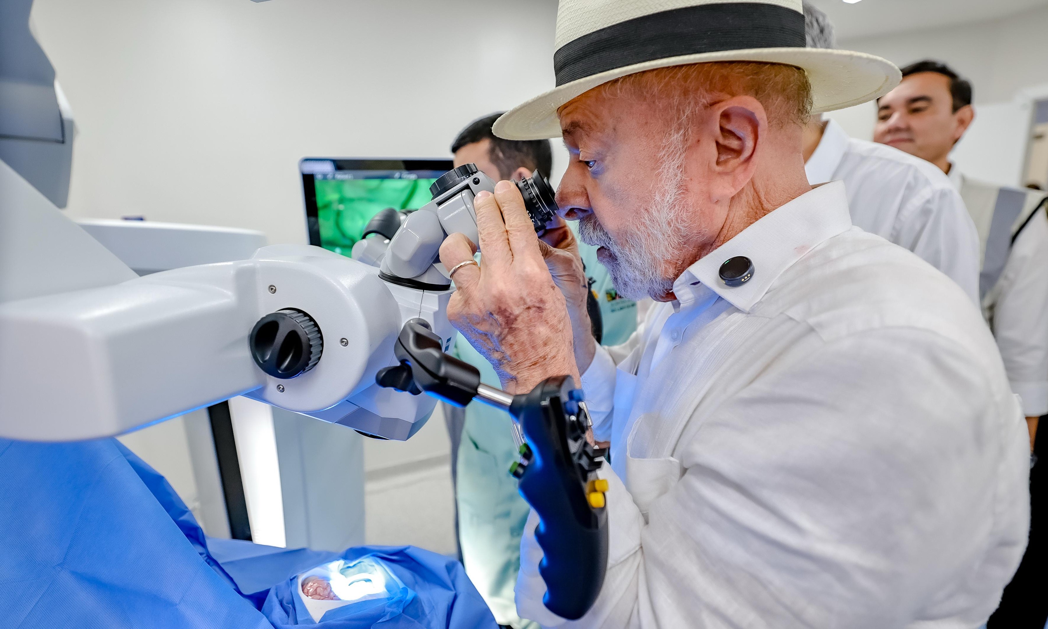 Lula inaugura hospital no interior da Bahia na véspera do 2 de Julho