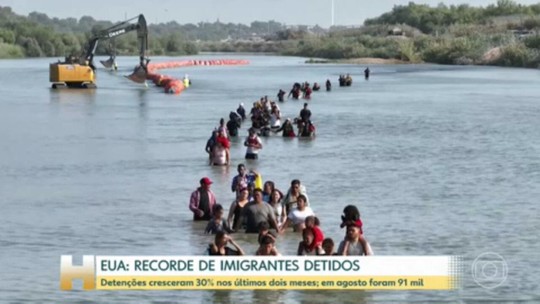 Acidente de caminhão deixa dez migrantes mortos no México - Programa: Jornal Hoje 