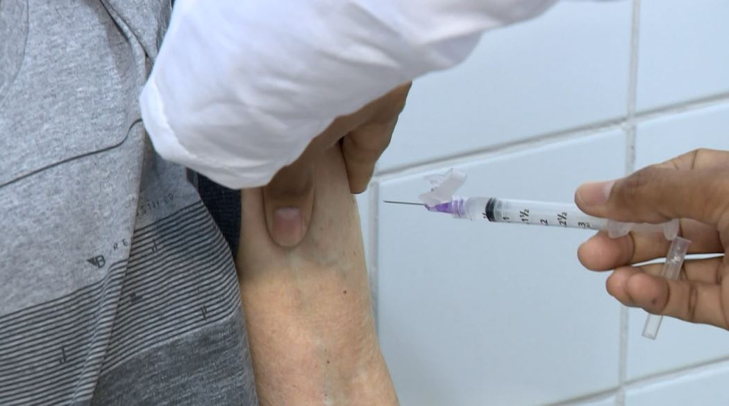 Alta de casos de síndrome respiratória acende alerta para baixa procura por vacina da gripe em Campinas; entenda