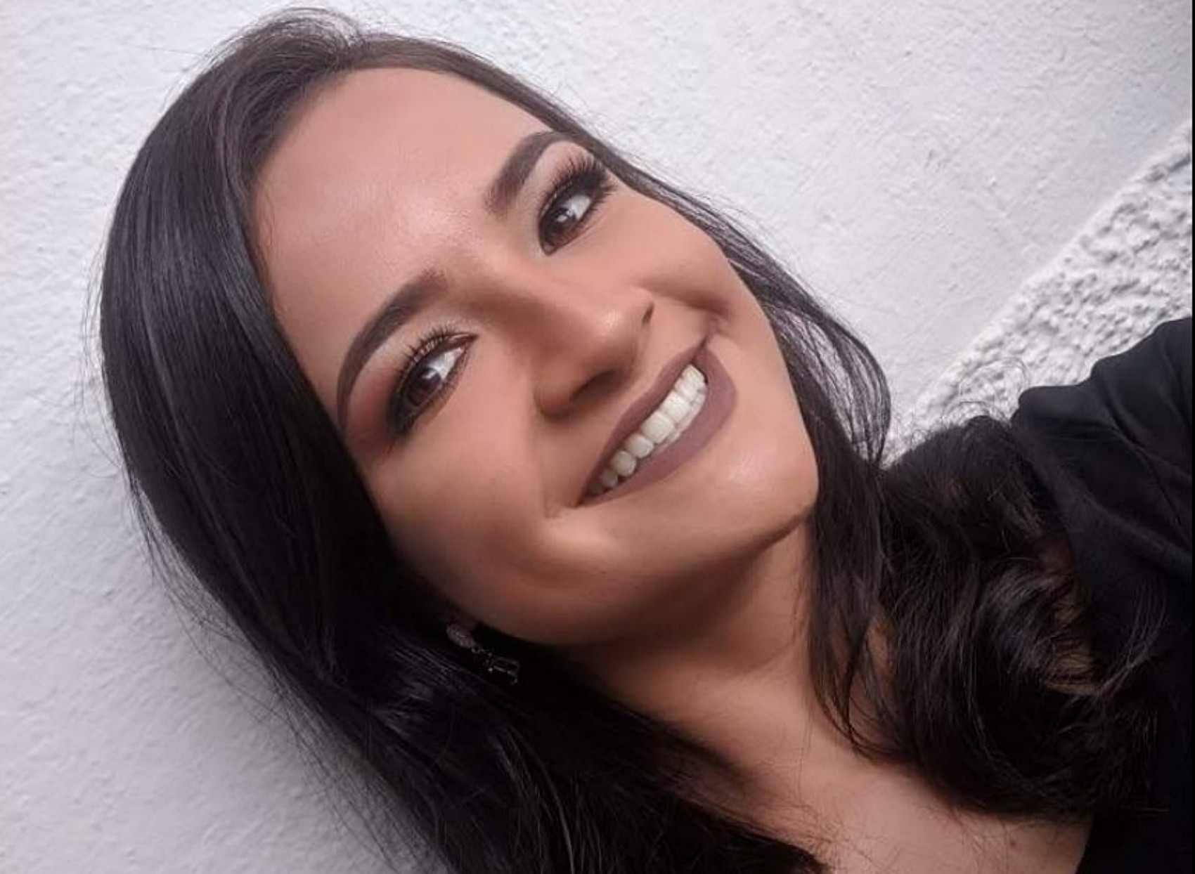 Mulher que morreu em queda de 
balão em SP comemorava o Dia dos Namorados com o marido