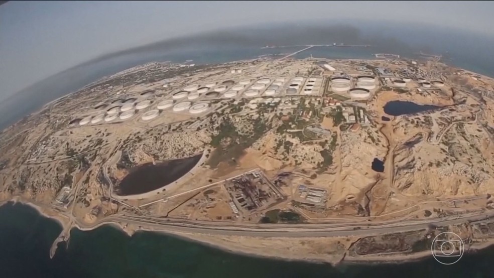 Ilha de Kharg, no litoral do Irã, vira alvo do conflito no Oriente Médio — Foto: Reprodução/TV Globo