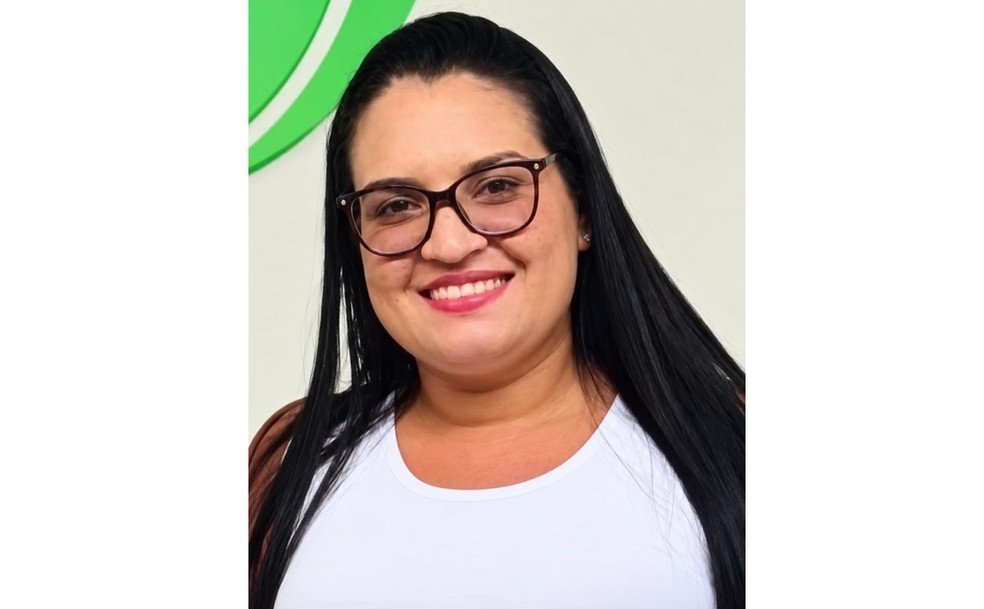 Telma de Mello Faria tinha 36 anos e deixou um filho de 13 anos — Foto: Reprodução