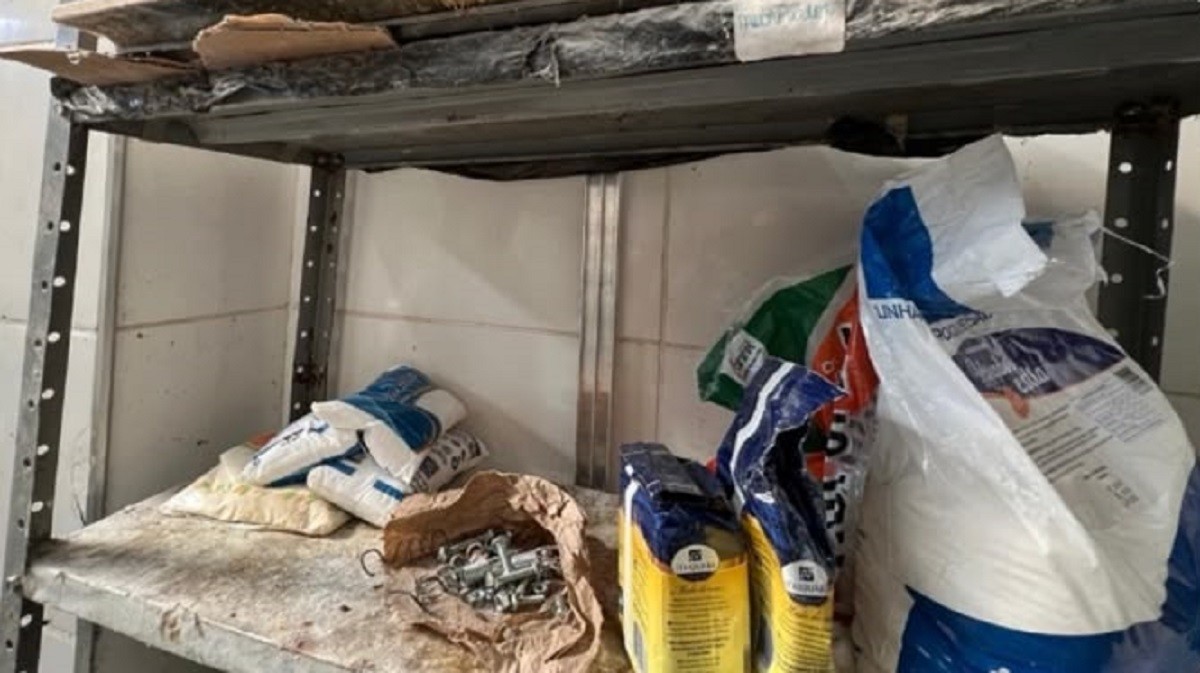 Fábrica de pães é interditada por falta de higiene em Juiz de Fora; mais de 290 kg de alimentos foram descartados
