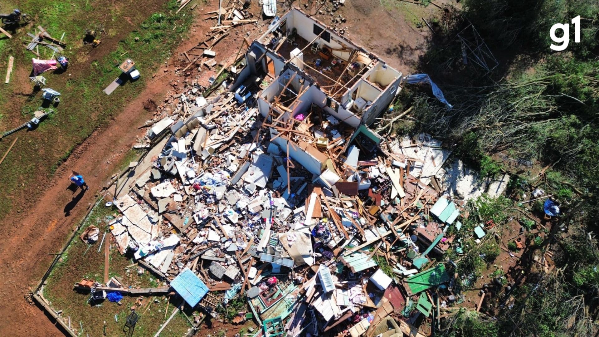 Tornado no RS: Menina de 3 anos foi para casa do avô horas antes de o fenômeno destruir moradia onde vivia