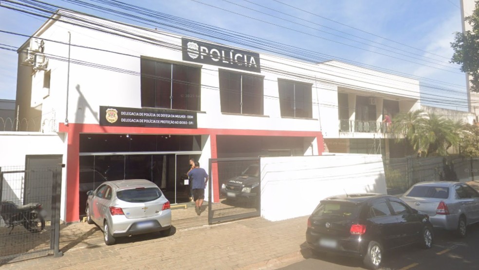 Delegacia de Defesa da Mulher (DDM) Araçatuba (SP) — Foto: Reprodução/Google Street View