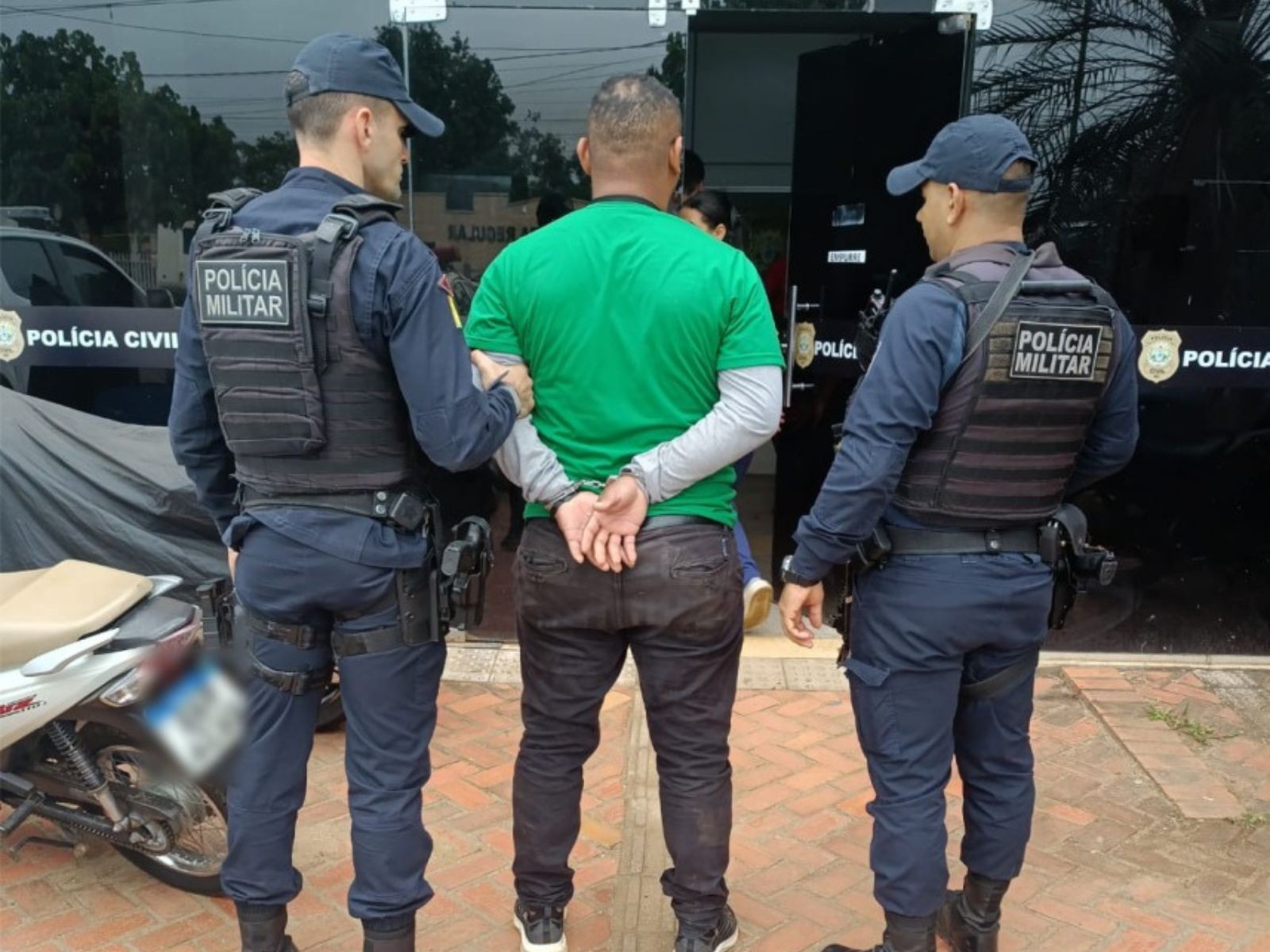 Homem é preso suspeito de falsificar e vender CNHs no interior do Acre