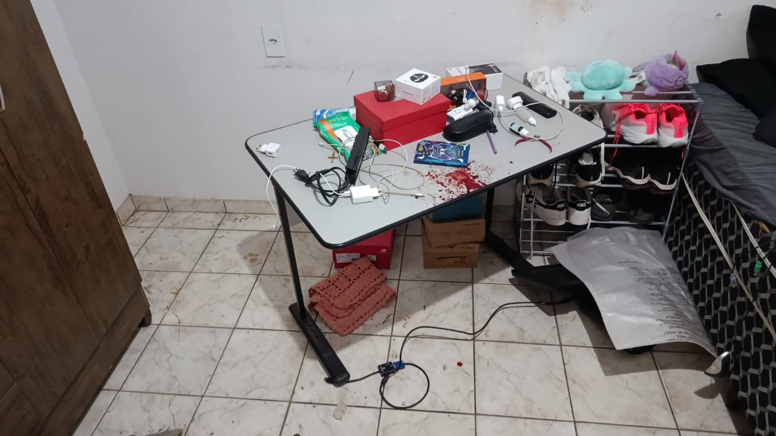 Mãe e filhos passam por ‘intenso terror psicológico’ durante roubo em casa em Uberlândia, diz polícia